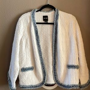 Cardigan white and cream with light and dark blue accents XL